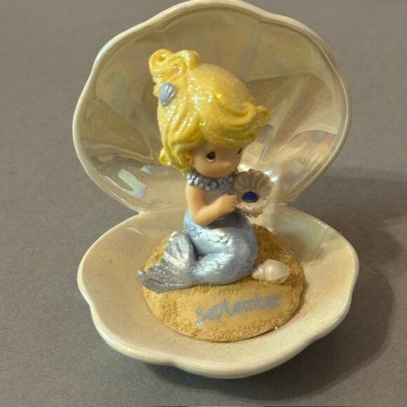 Vintage Precious Moments Figurine Enesco Birthday Gift September Clam Mermaid - Picture 1 of 4